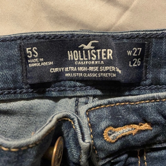 Hollister Jeans - Picture 1 of 5